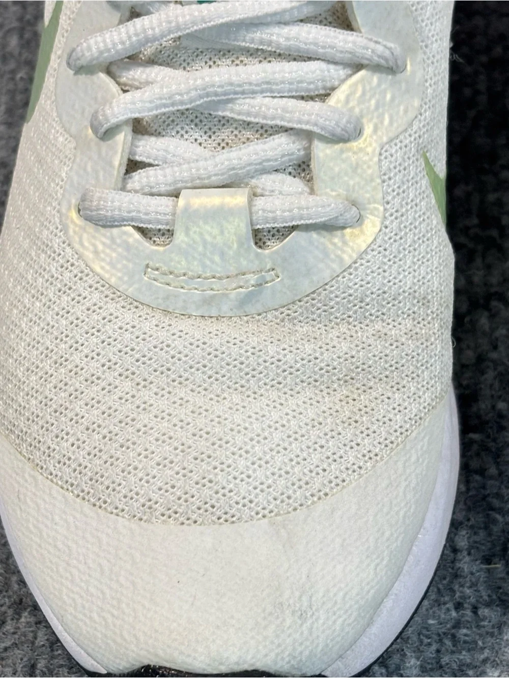 Nike revolution nn
